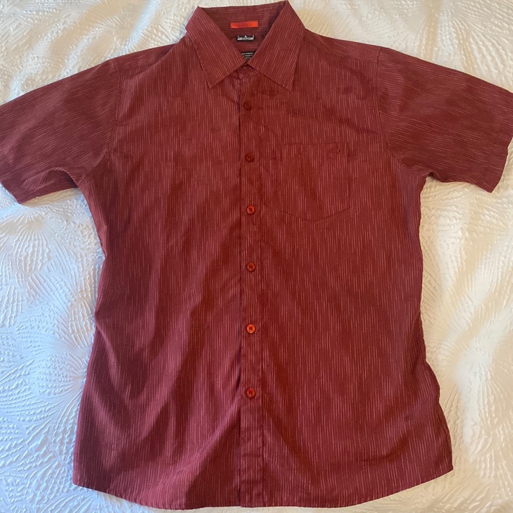 Oakley men’s short sleeve button down casual shirt